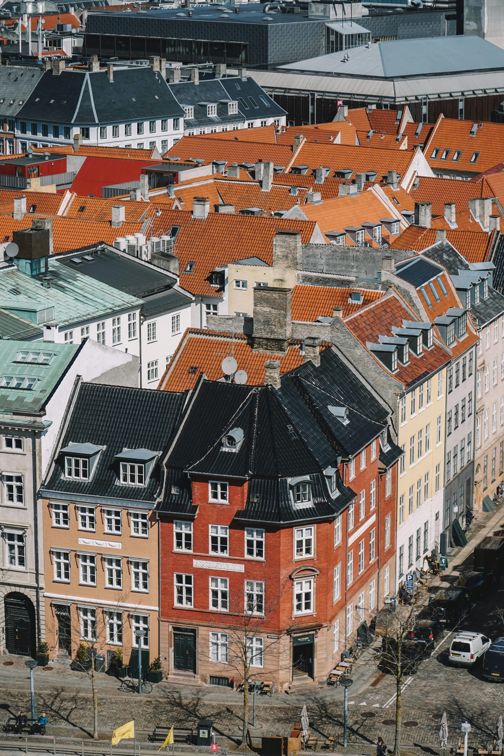 H ngr nna Och Skorstenshuv Viktiga Komponenter F r Skydd Av Husets h-ngr-nna-och-skorstenshuv-viktiga-komponenter-f-r-skydd-av-husets